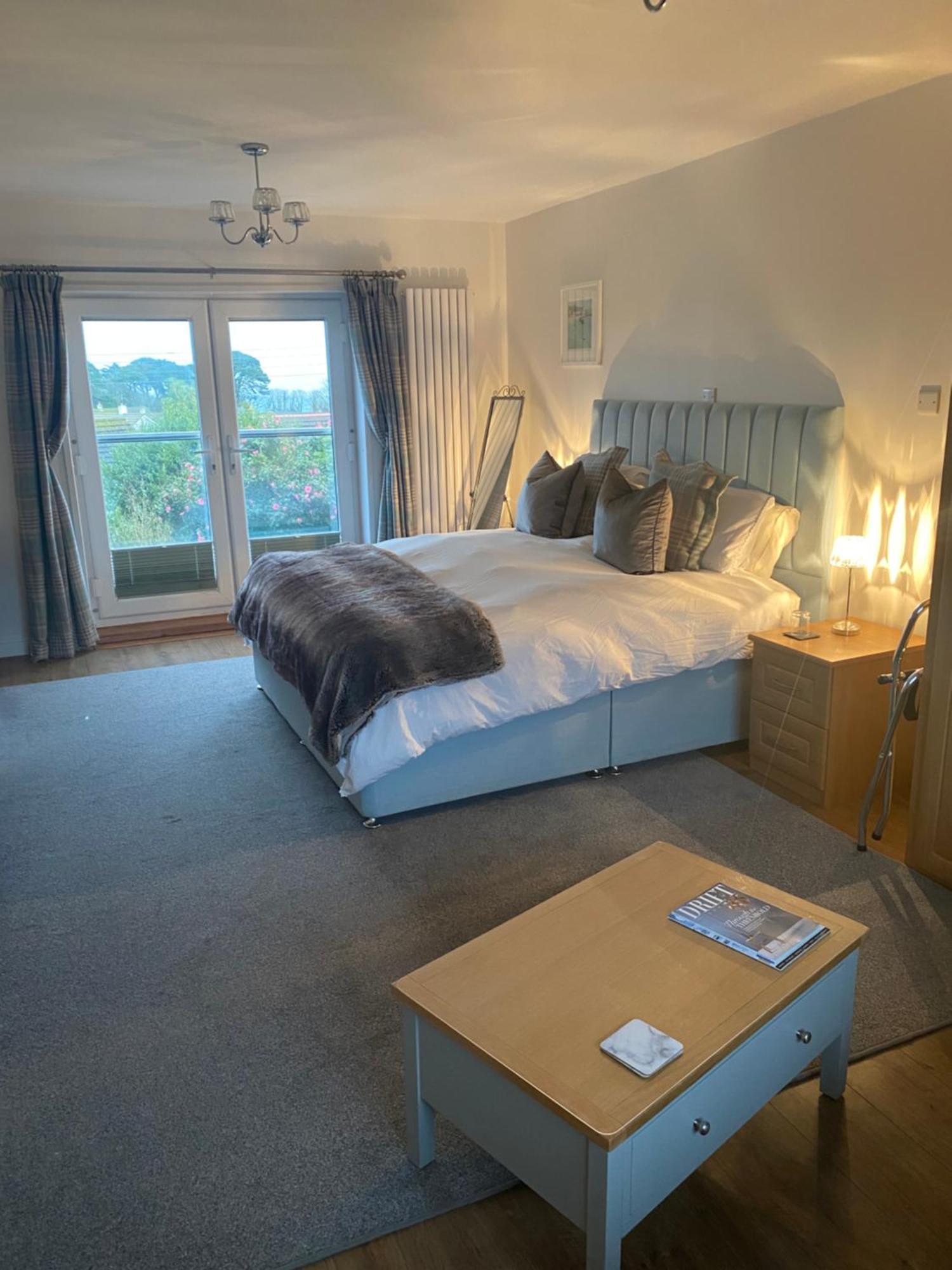 Downsfield Bed And Breakfast St Ives Exterior foto